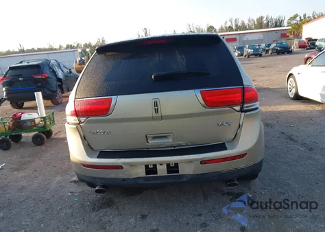 2011 Lincoln Mkx z USA, uszkodzony, nr VIN 2LMDJ6JK7BBJ25712